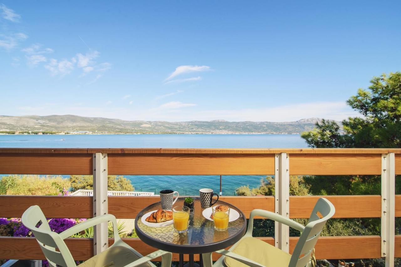 Villa Bua - Beautiful Seafront Apartments تروغير المظهر الخارجي الصورة